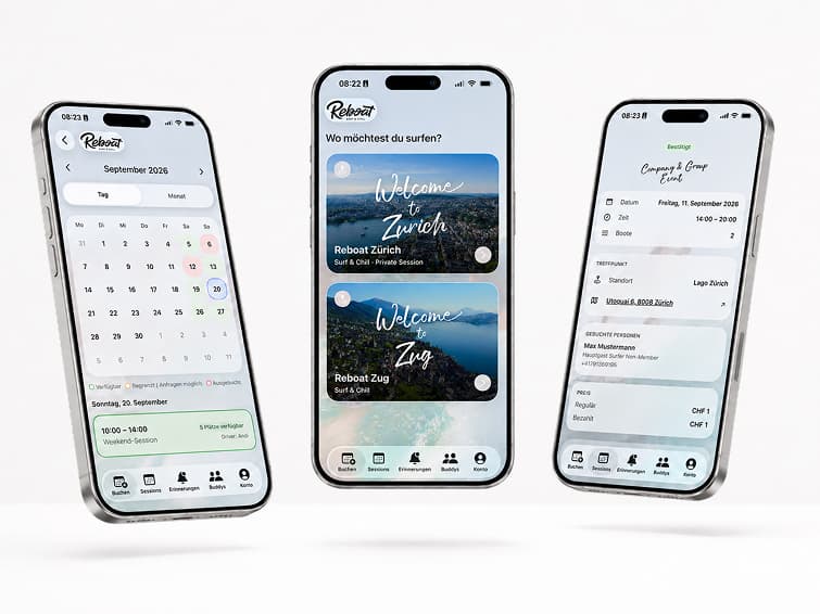 NauticCockpit: drei iPhones mit Kalender, Standortauswahl und bestätigter Buchung